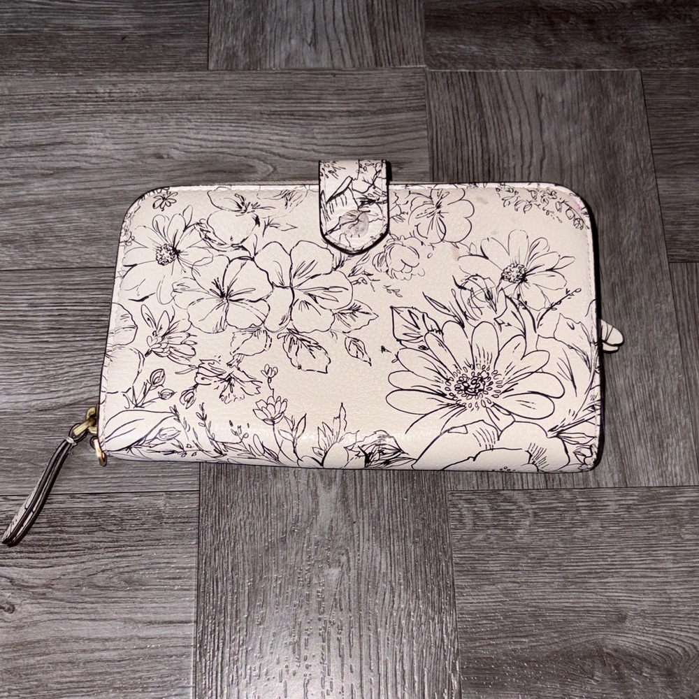 Vera Bradley Black and White Floral Wallet